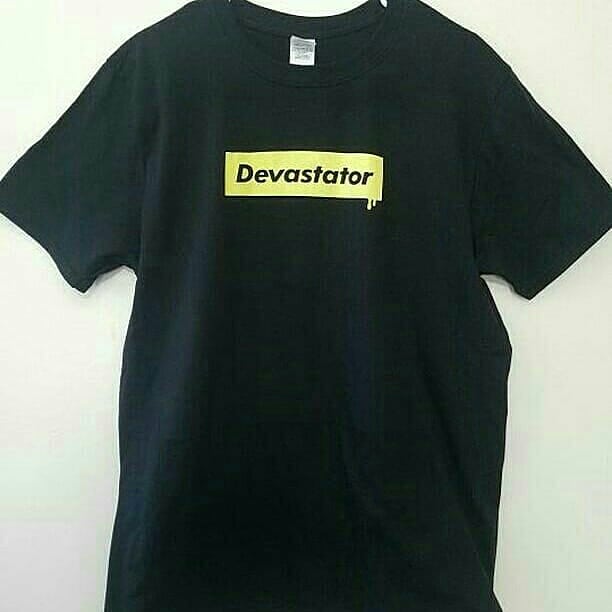 New Old Stock April 2018 XL Yellow Box Logo Tshirt